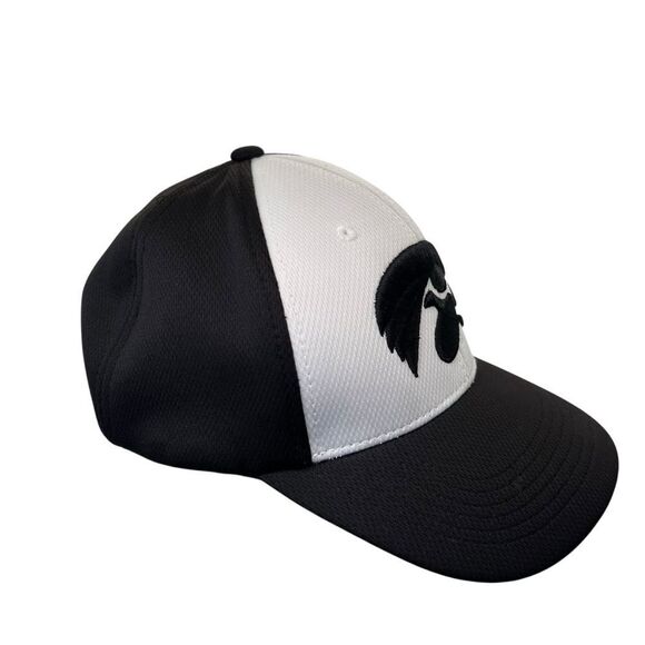 Iowa Hawkeyes university hat embroidered Velcro back strap - Picture 9 of 12